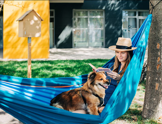 Rentoudu ulkona lukien