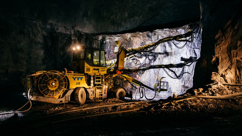 Excavation work on a construction site in Porvoo.