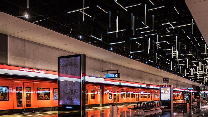 Metroasema ja tulevan Raide-Jokerin päätepysäkki ovat vain parin minuutin kävelymatkan päässä YIT:n uusista rantataloista.