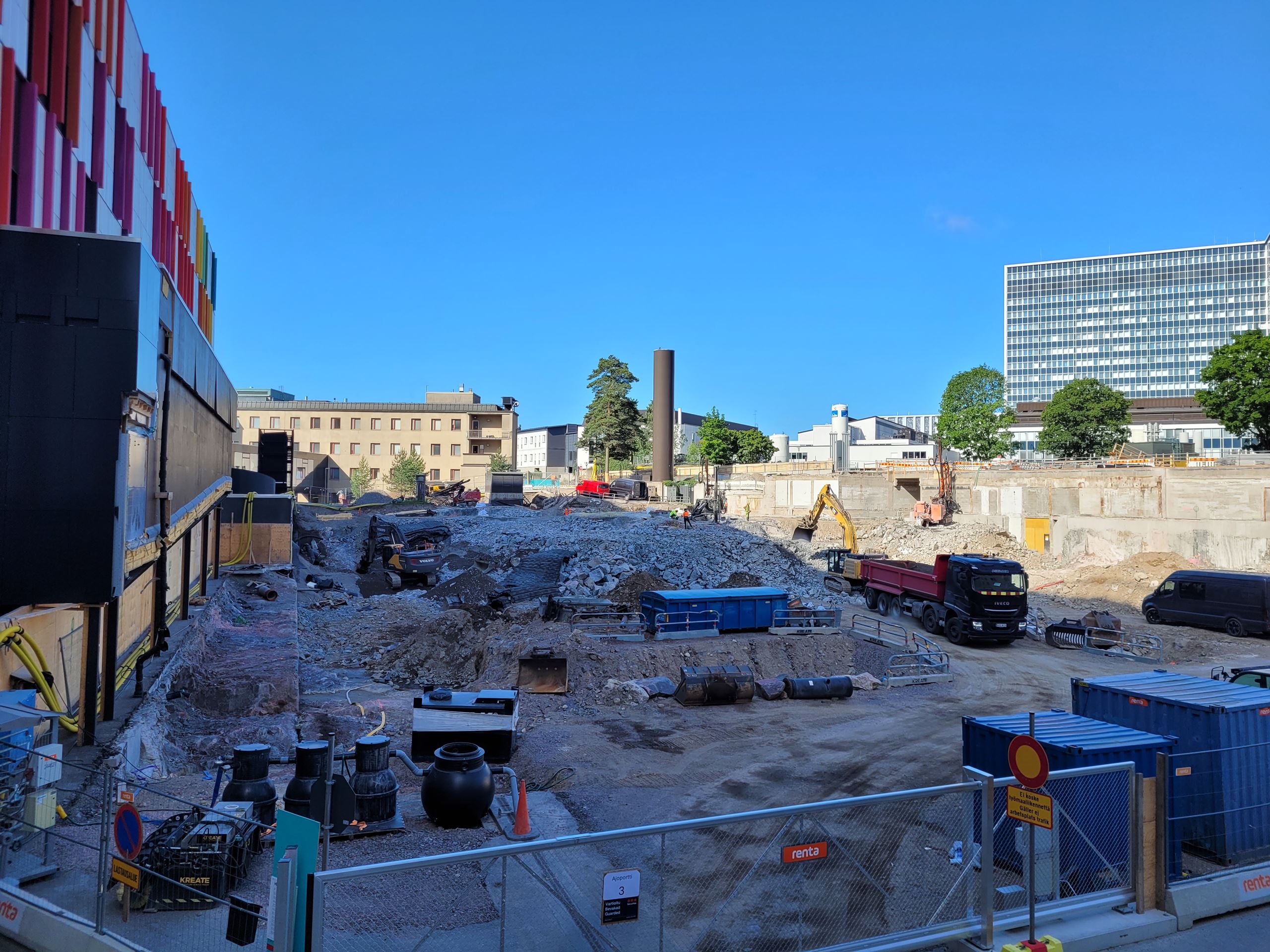 Mukavia leikkihetkiä sairaalapäiviin Uuden Lastensairaalan pikkupotilaille