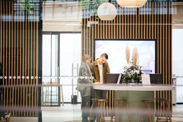 Kysy mitä vain asumisesta, Living Lobby auttaa!