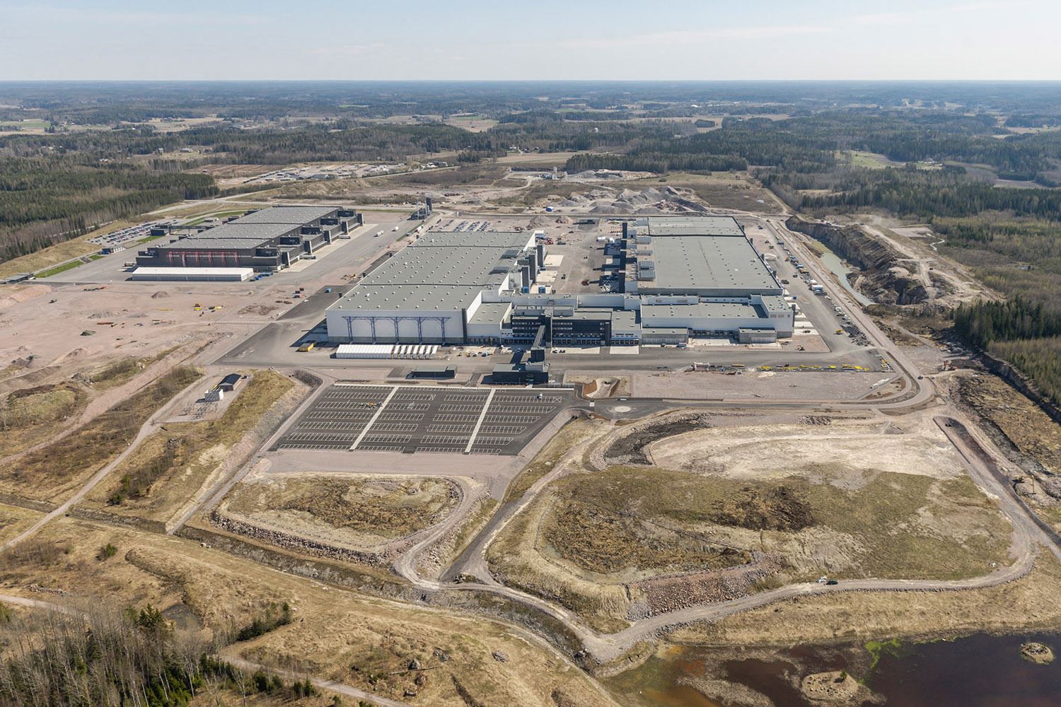 Sipoo logistics centre References YIT.fi