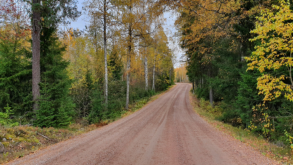 Onko sinulla ympäristöystävällinen ratkaisu sorateiden pölynsidontaan?