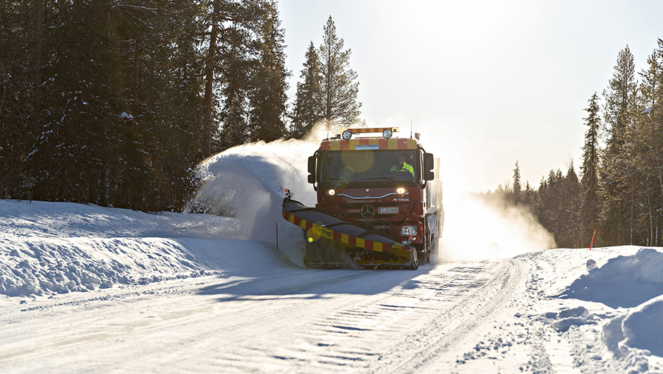 Snow plough drivers as pillars of society