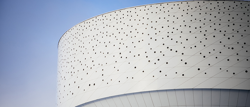 Lähikuva Hiekkaharjun vesitornin rakenteesta, Vantaa / Close-up of the structure of the Hiekkaharju water tower, Vantaa, Finland