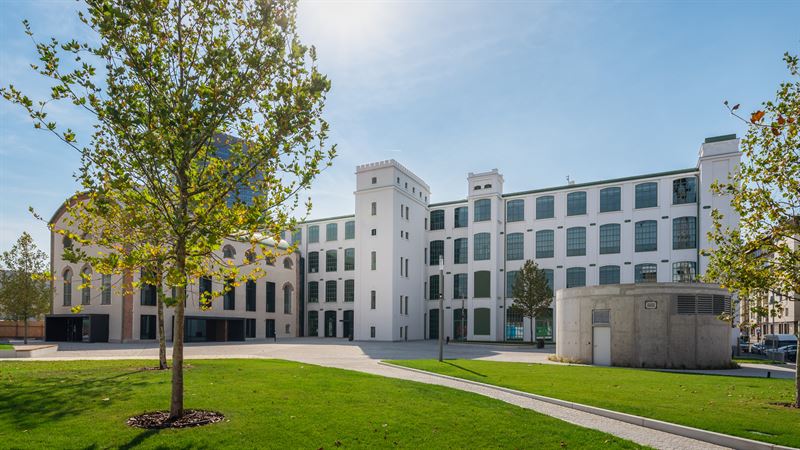 Pradiareň 1900 -toimistokiinteistö, Bratislava, Slovakia