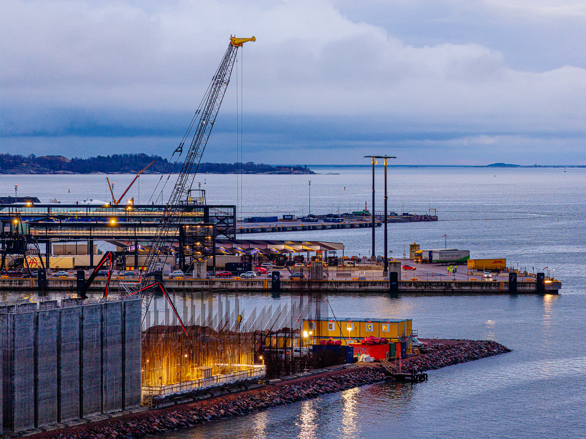 003 Länsisataman eteläkärjen kenttälaajennus 11-2025 LOW RES.jpg