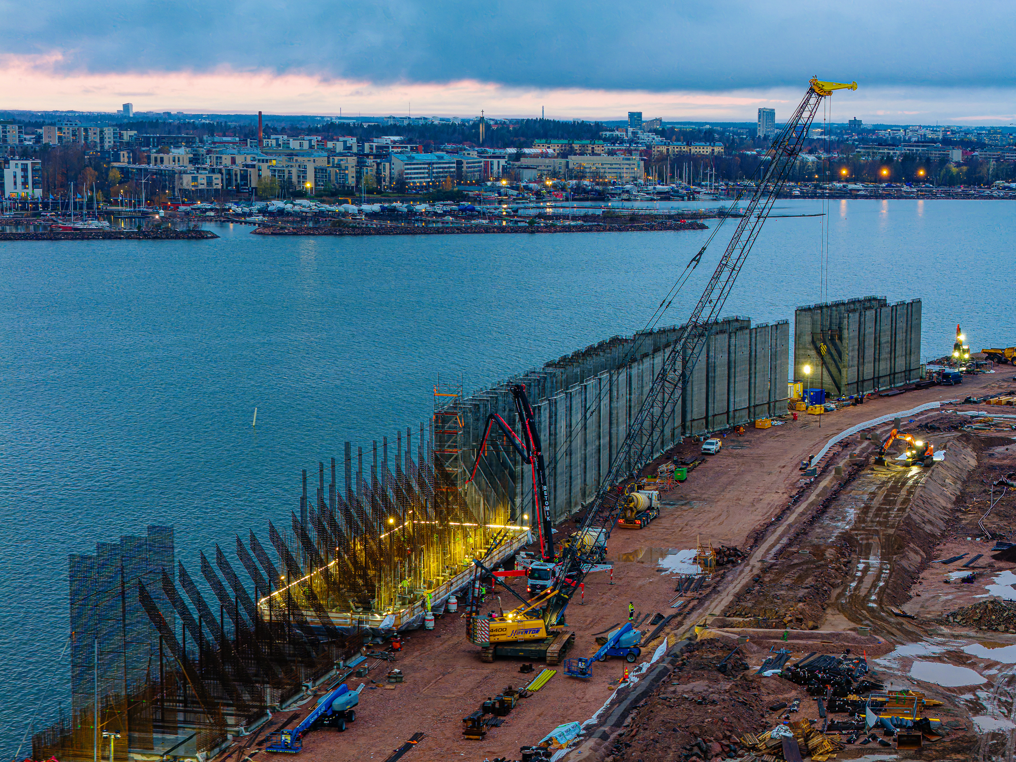 006 Länsisataman eteläkärjen kenttälaajennus 11-2025 LOW RES.jpg
