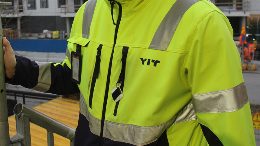 Uudentyyppinen koronahälytin tositestissä rakennustyömaalla