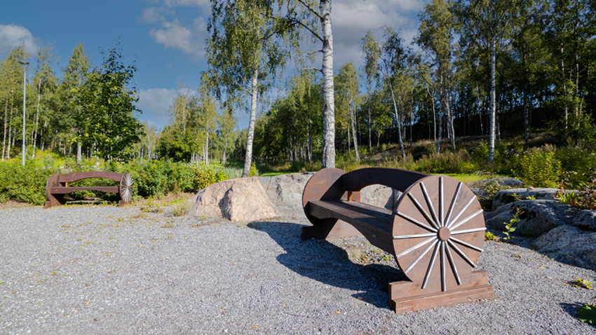 Paakarinpuisto Bagarparken piknikille naapuripuistoon