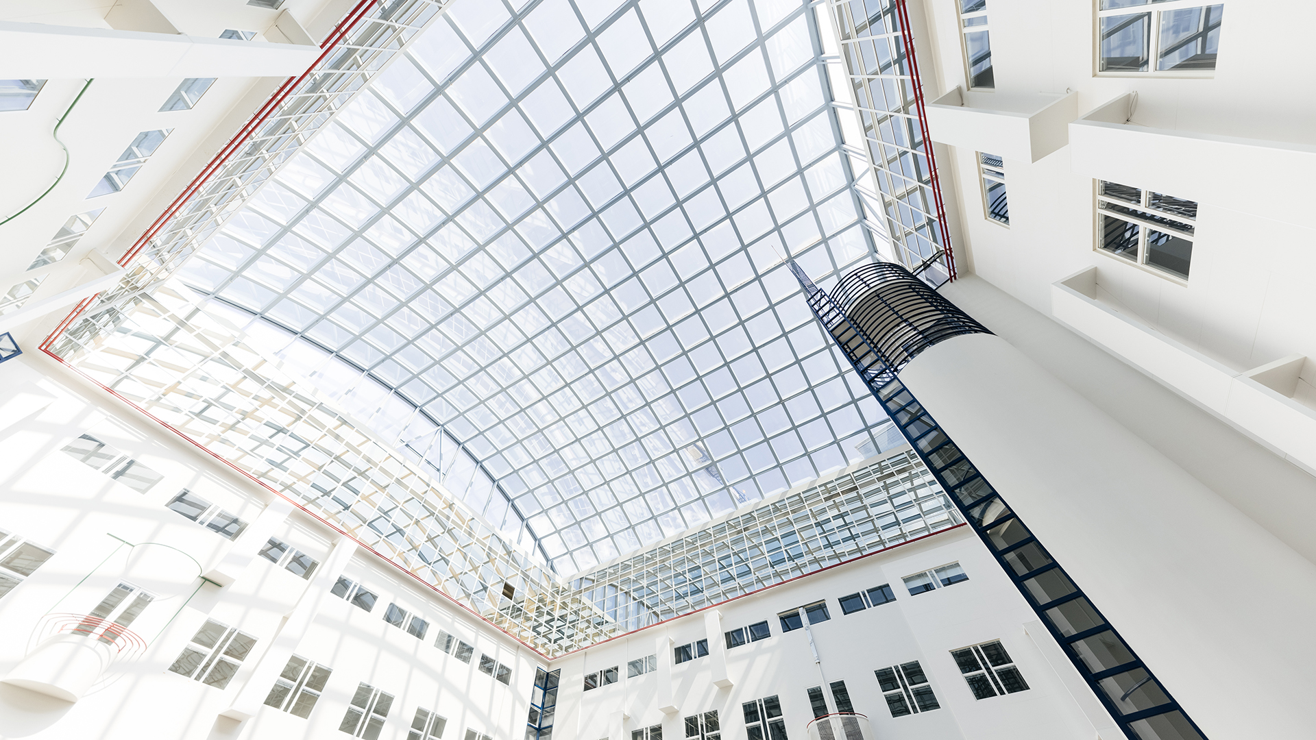 Uniikki Maistraatinportti kukoistaa jälleen